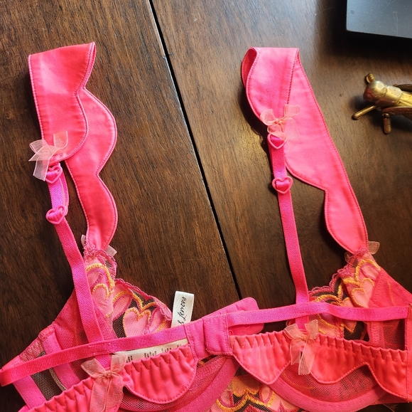 Price Firm FLAL SET Graphic Hearts Lingeire Size XS Bundle - Picture 9 of 12